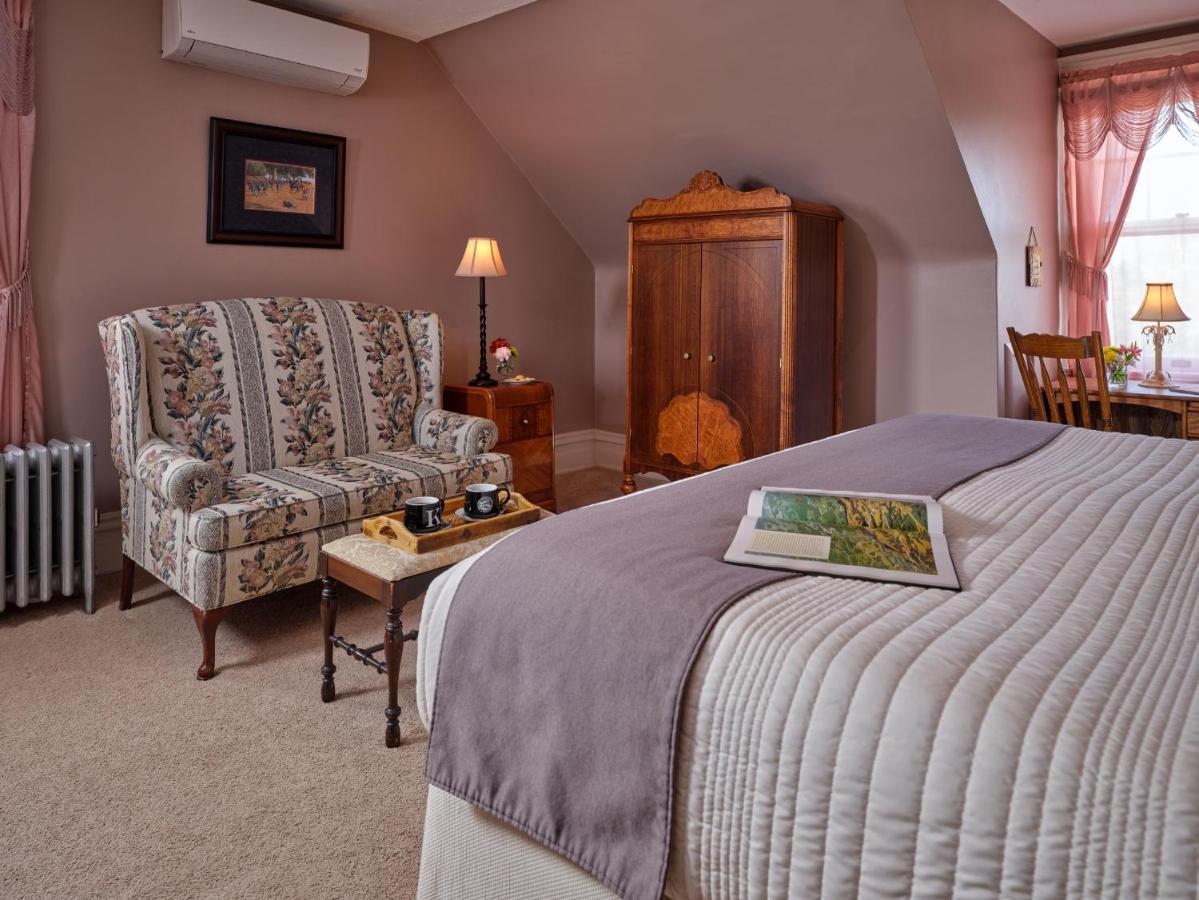 Bed & Breakfast Keystone
