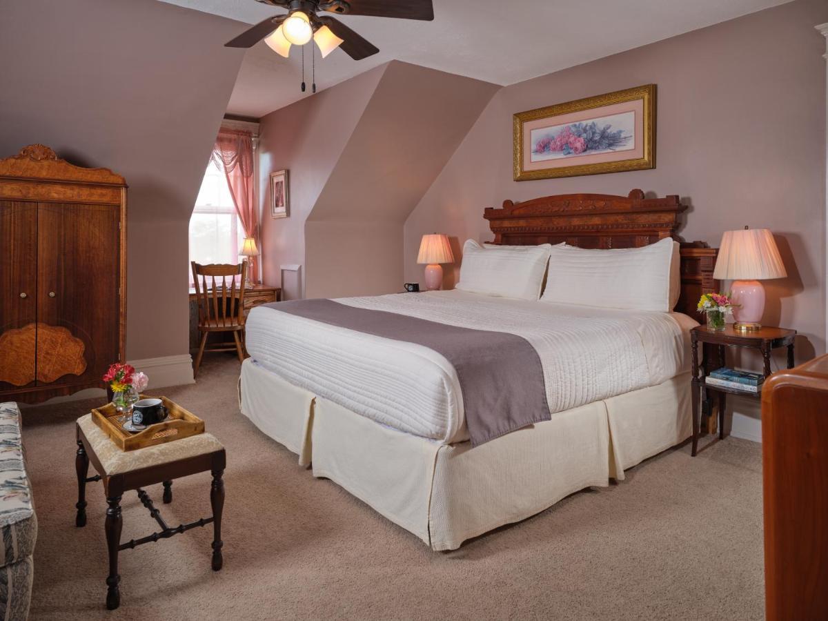 Bed & Breakfast Keystone